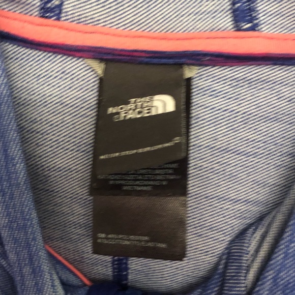 the north face women’s athletic jacket - Picture 3 of 4